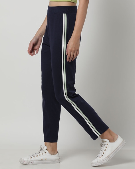 Teamspirit track pants cheap with side stripes