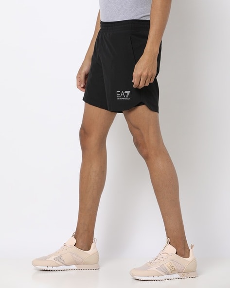 Short emporio best sale armani ea7