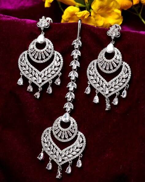 Amazon.com: Bindhani Silver-Toned Round Shaped Pearl Drop Indian Earrings  With Maang Tikka For Women: Clothing, Shoes & Jewelry