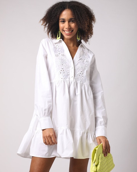 Sexy V Neck Lace Applique A-Line Maxi Beach Wedding Dress - White –  Rosedress