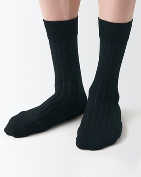 Right Angle Sneaker Tabi-Style Socks