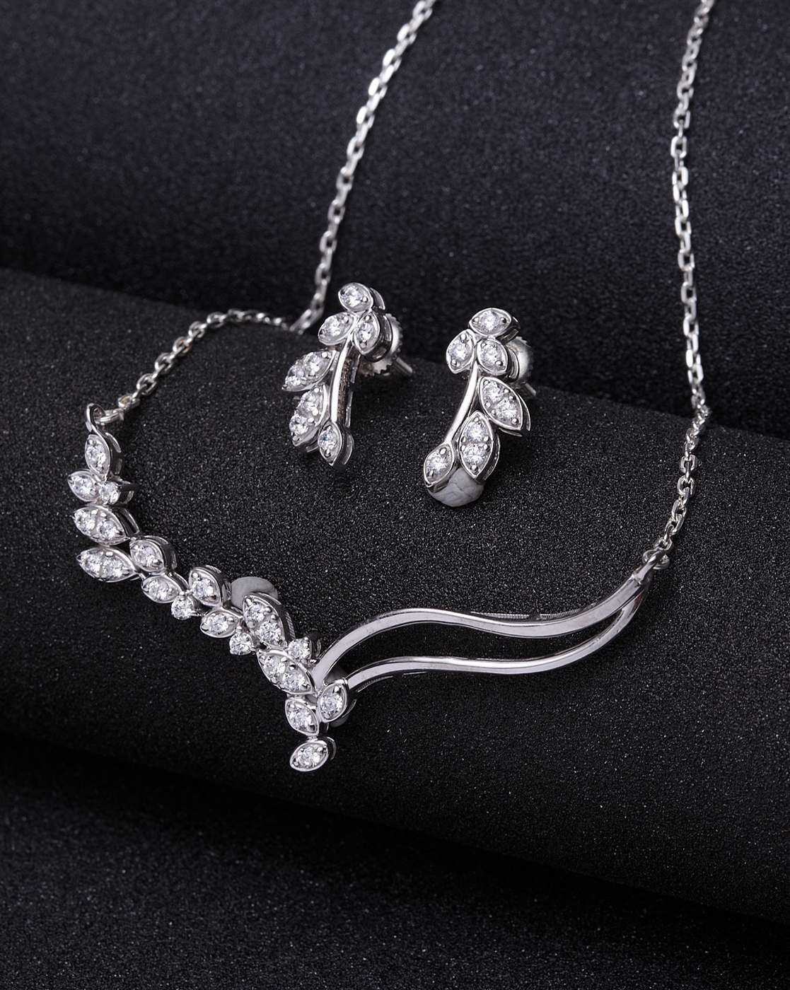 Elegant 925 Sterling Silver Necklace Set – VOYLLA