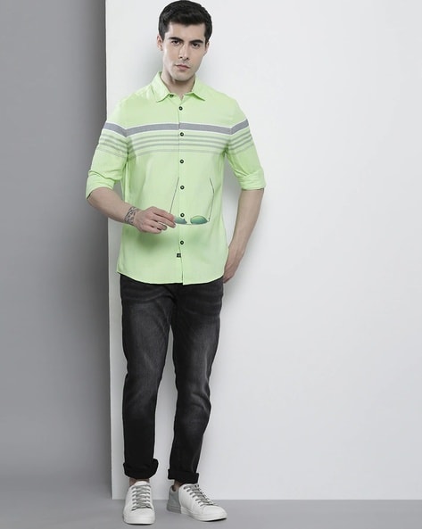 Buy Men's Portrait Dark Green Shirt Online | SNITCH