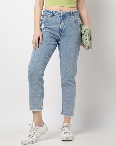Mom Jeans vs Boyfriend Jeans: Which is Right For You? - Paisley & Sparrow-nttc.com.vn
