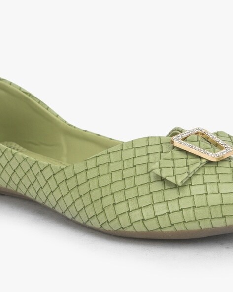 Olive green sales flat shoes