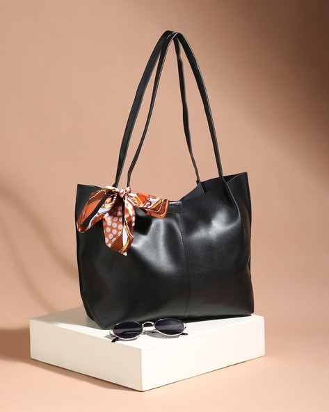 Shoulder bag with rhinestones bow - Women | Bershka