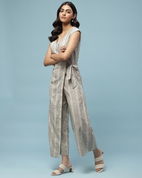 KUMA JUMPSUIT, With V-neck