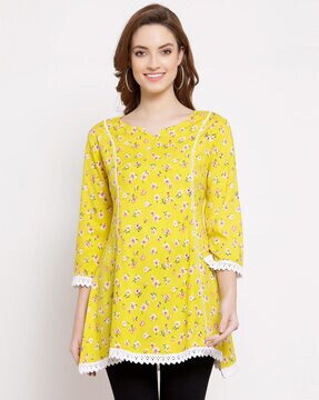 Floral Print Tunic with Lace Overlay
