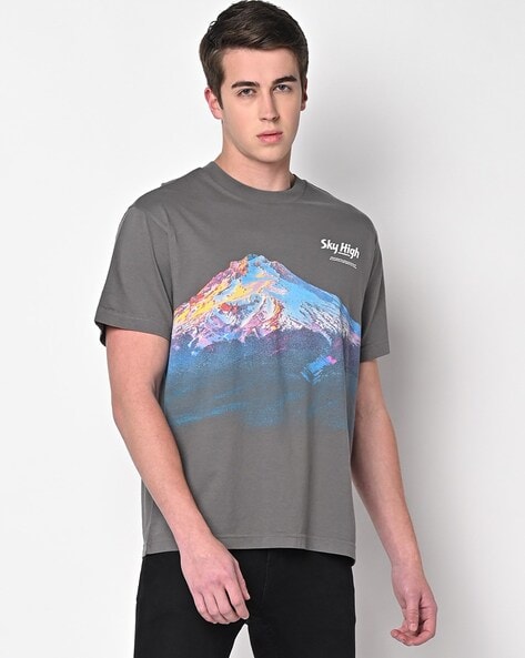 Graphic Print Crew Neck T shirt