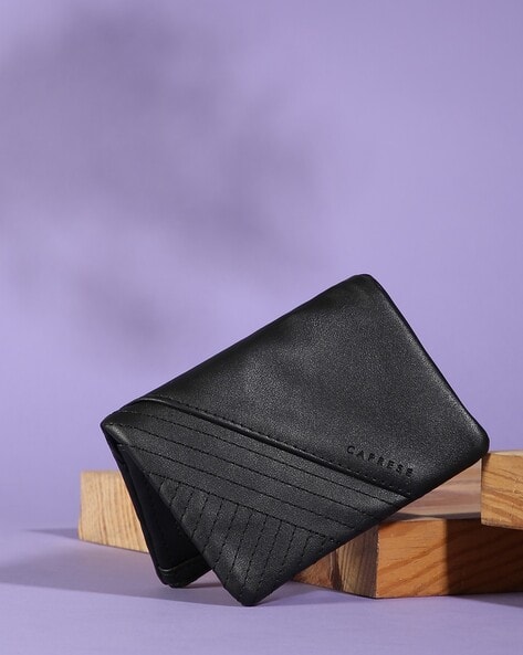 CAPRESE Bi-Fold Wallet with Stitch Accent