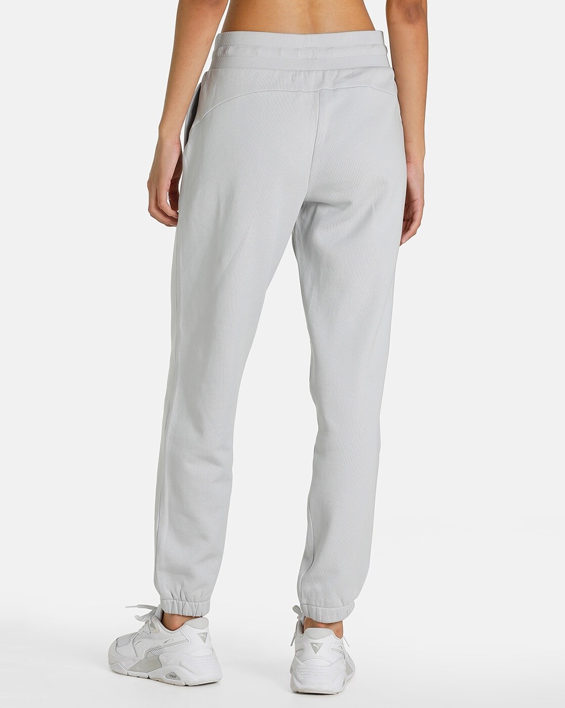 Women Ess Basics Closed Hem Sweatpants TR