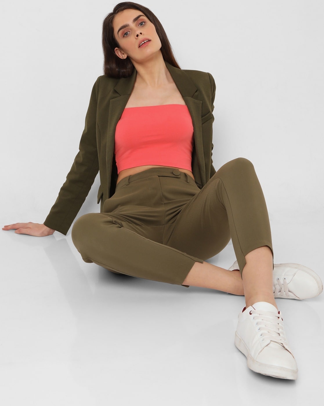 Women Solid Cropped Trousers