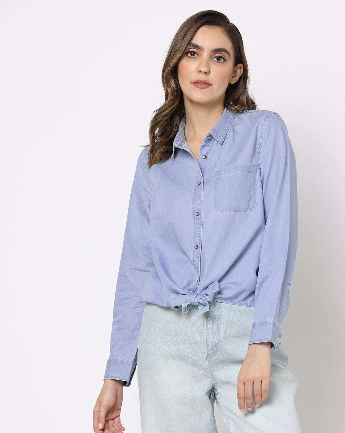 KOHIMO Badge applique denim shirt | Pepe Jeans India