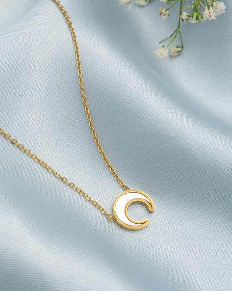 Gold hot sale moon locket