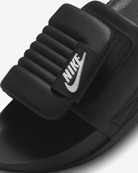 Black nike discount slides with strap