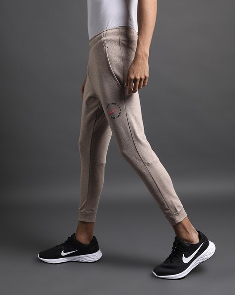 Nike grey skinny outlet joggers mens