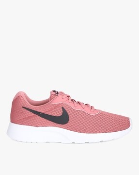 Nike deals tanjun lace