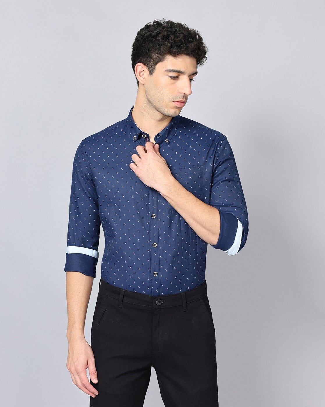 Men Micro Print Slim Fit Shirt with Patch Pocket