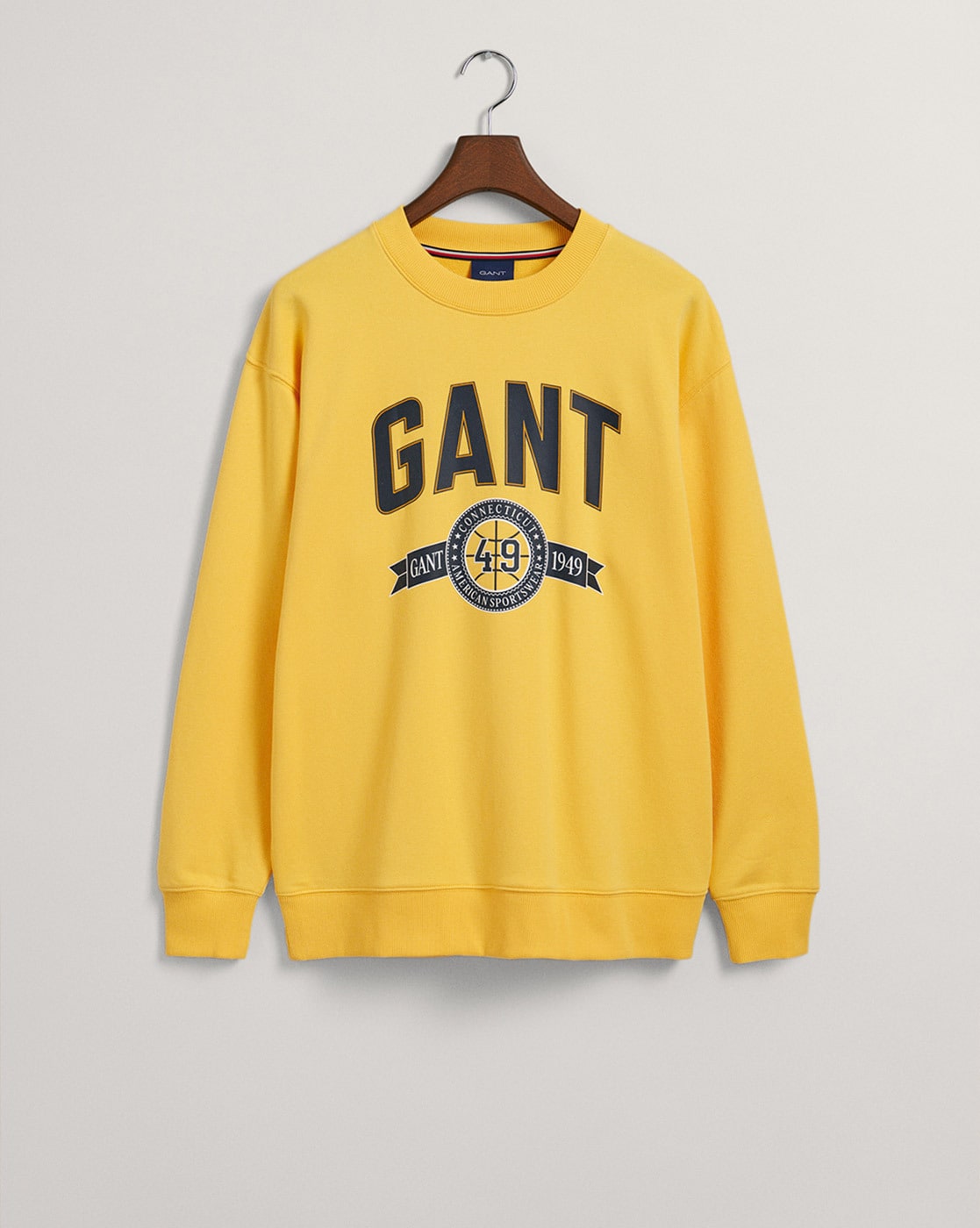 Gant gold sale logo sweatshirt