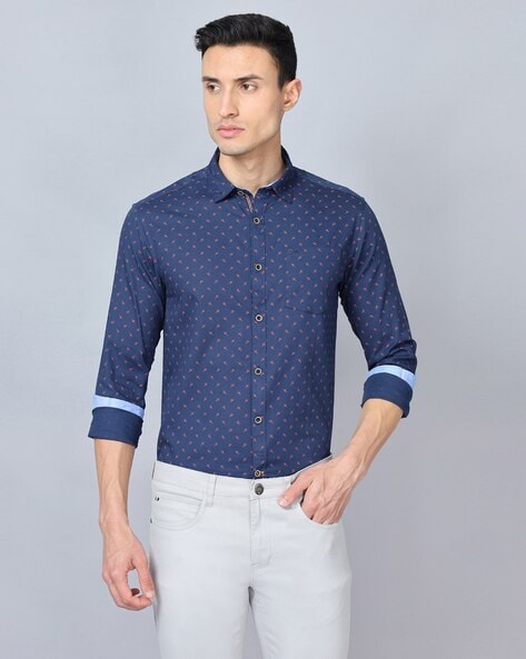 Upto 80% Off On Men & Women Clothing at Best Price