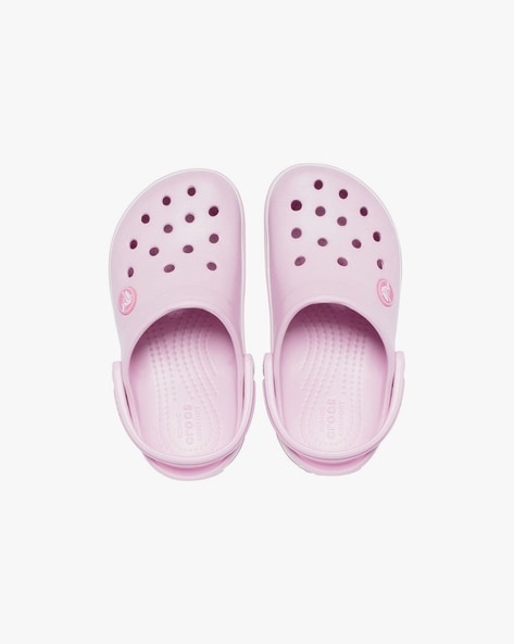 Pink crocs no online holes