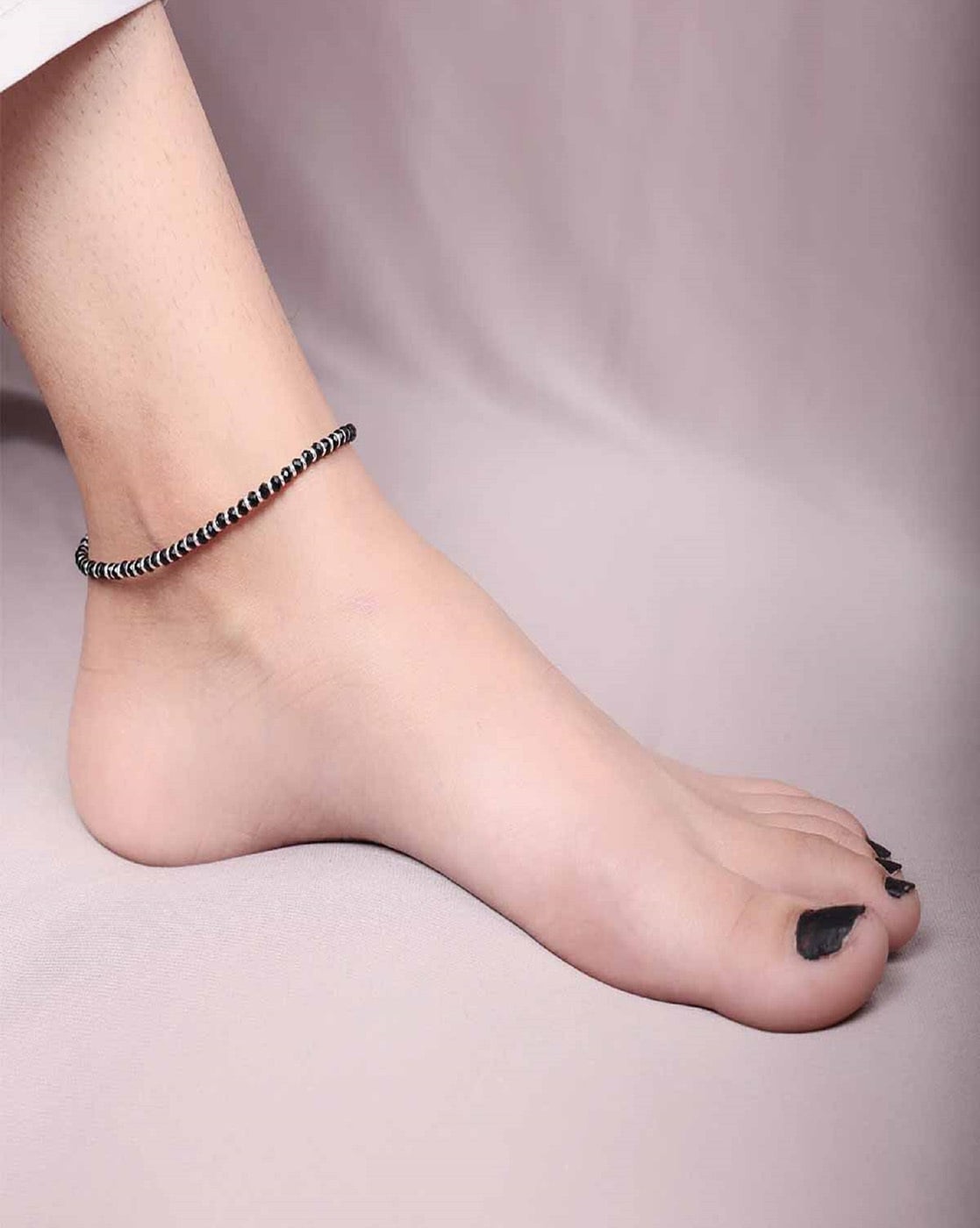 Amazon.com: DoubleNine Anklet Bracelet Heart Charm Gold Silver Chain Foot  Beach Jewellery Dainty Minimalist for Women (silver) : Clothing, Shoes &  Jewelry