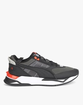 Low price hotsell sneakers online