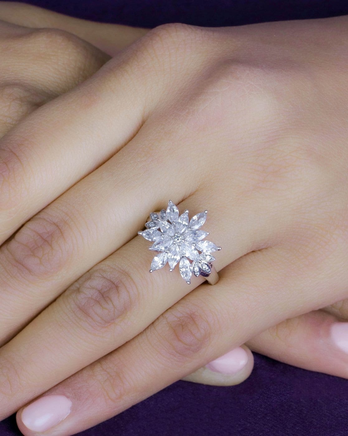 Buy Sweetheart Floral Diamond Ring | Kasturi Diamond