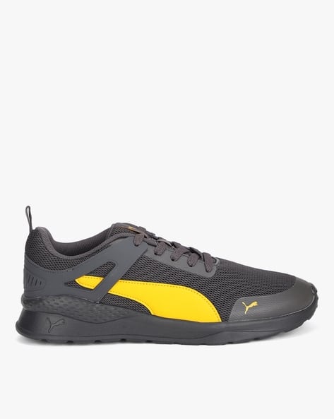 Amaze Runner Lace-Up Sneakers