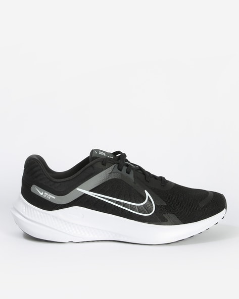 NIKE Men Quest 5 Running Shoes