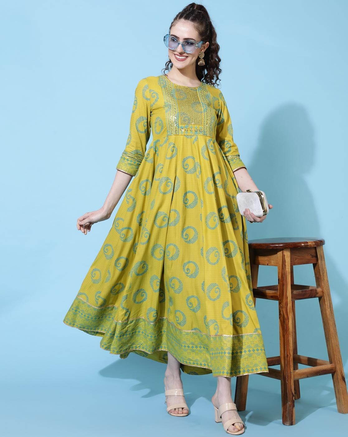 Buy v neck kurtis under 200 in India @ Limeroad | page 3