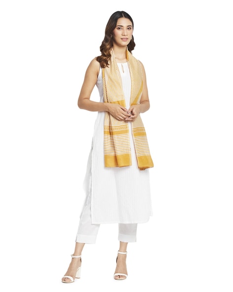 Striped Stole with Stitched Edges Price in India
