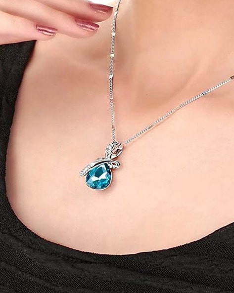 Hexagonal Pendants Elegant Durable Solid Eye-catching Necklace Stone  Pendants for Women | Crystal necklace pendant, Crystal necklace, Crystals  and gemstones