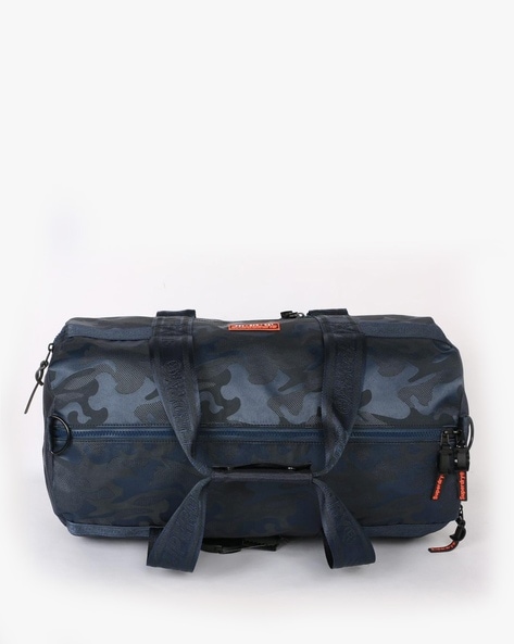 Camo weekender clearance bag