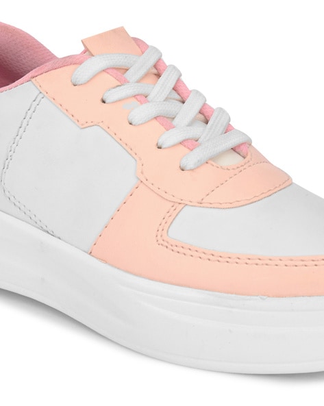 Quiz on sale pink shoes