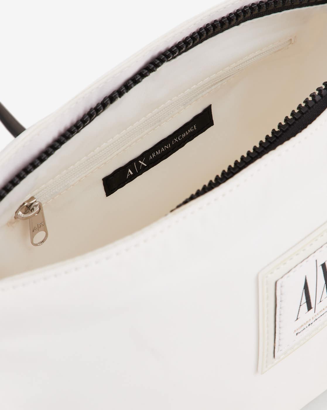 【関税&送料込】ARMANI EXCHANGE Bags White 11526056-4014557644214831.jpg