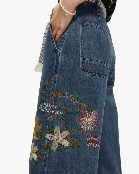 Embroidered deals boyfriend jeans