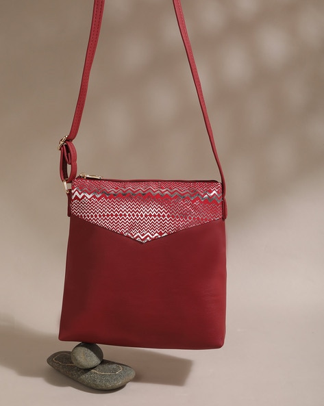 Buy Baggit Women Purple Sling Bag Digital Lavender Online @ Best Price in  India | Flipkart.com