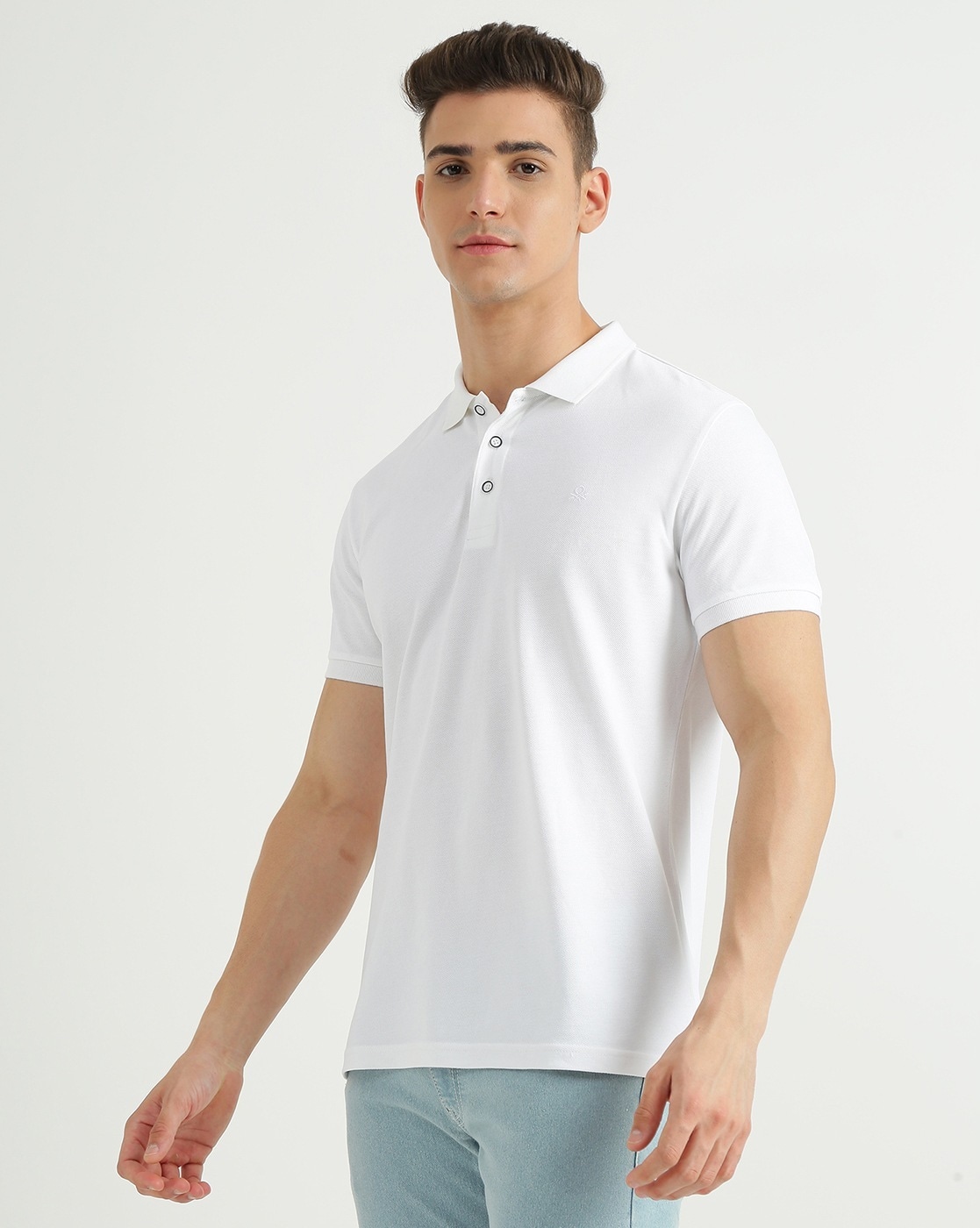 Buy White Tshirts for Men by UNITED COLORS OF BENETTON Online