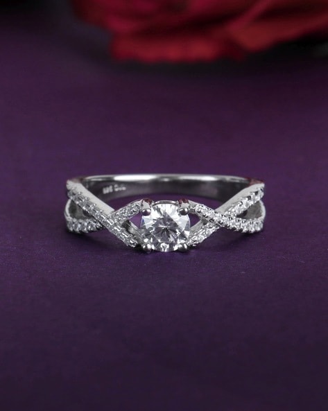 Promise ring vs Engagement ring: The difference you need to know | by  Lajoyajewelry | Medium