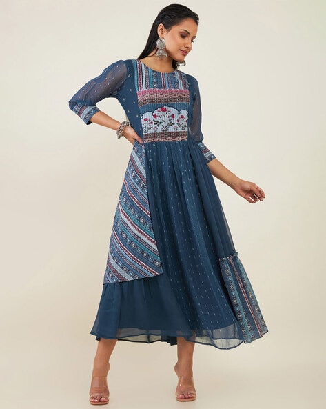 Kurta on sale dresses online