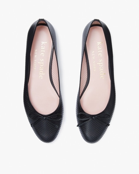 Kate spade store black flat shoes