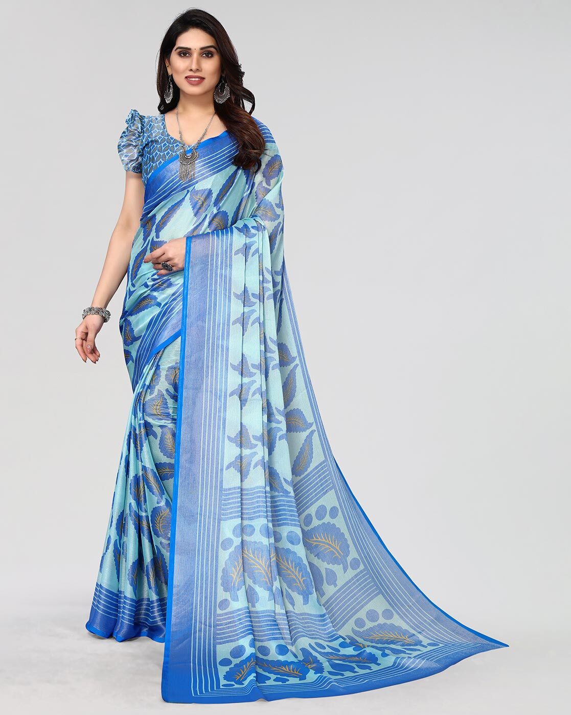 Buy Peach Sarees for Women by Winza Designer Online | Ajio.com