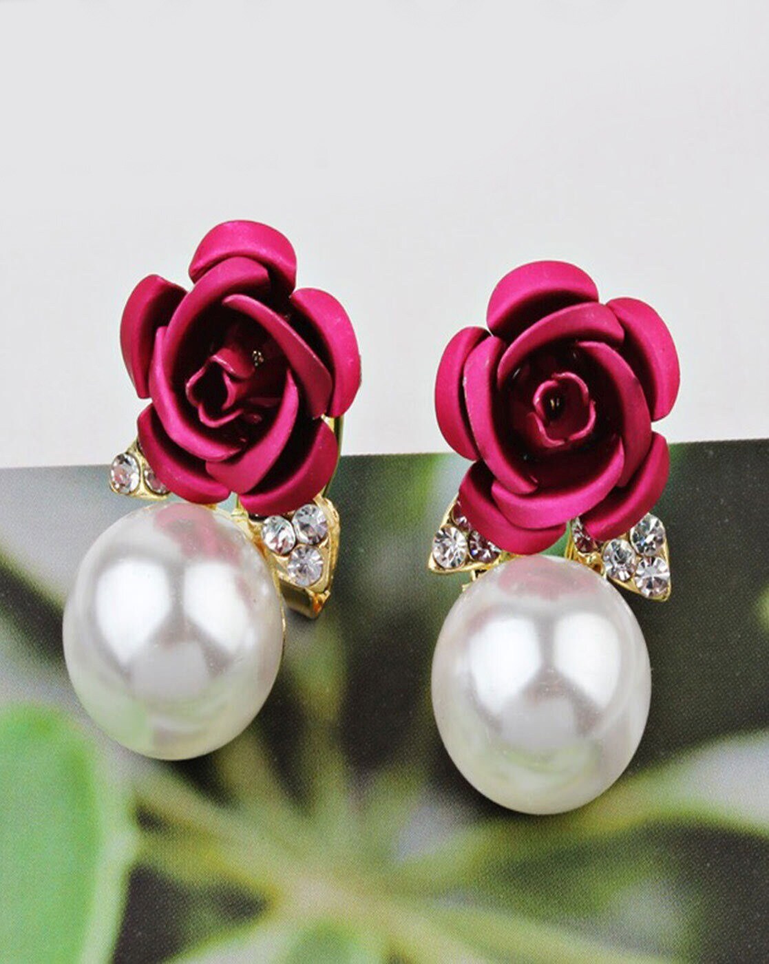 Baby Pink Stone Studded Peacock Shaped Earrings With Hanging Pearls, स्टड  इयररिंग, स्टड की कान की बाली - Stylishkudi, Gurgaon | ID: 2851026999773