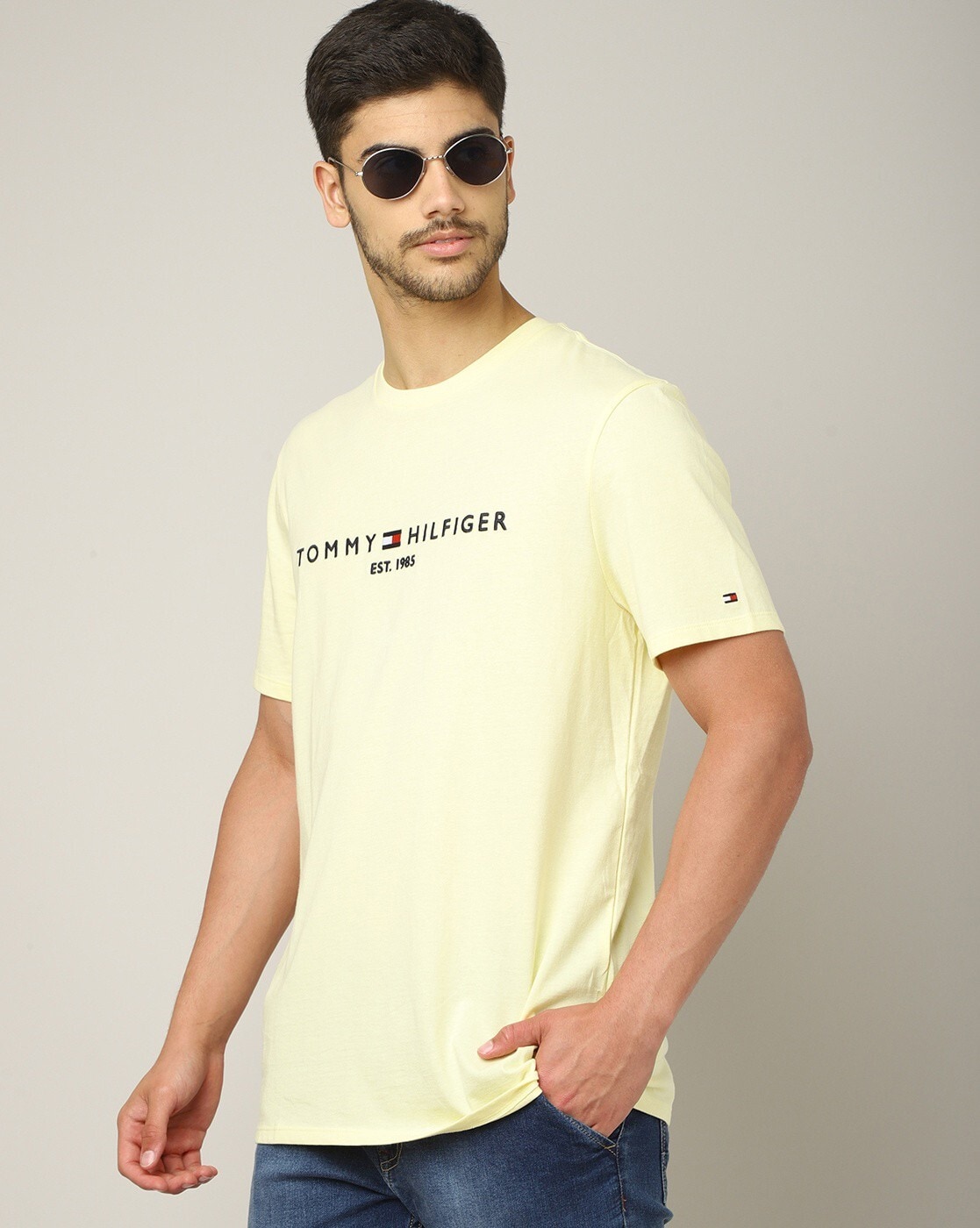 Tommy hilfiger online yellow crew neck