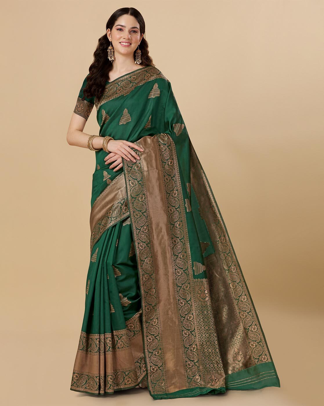 Buy Green Sarees for Women by TEREZA Online | Ajio.com