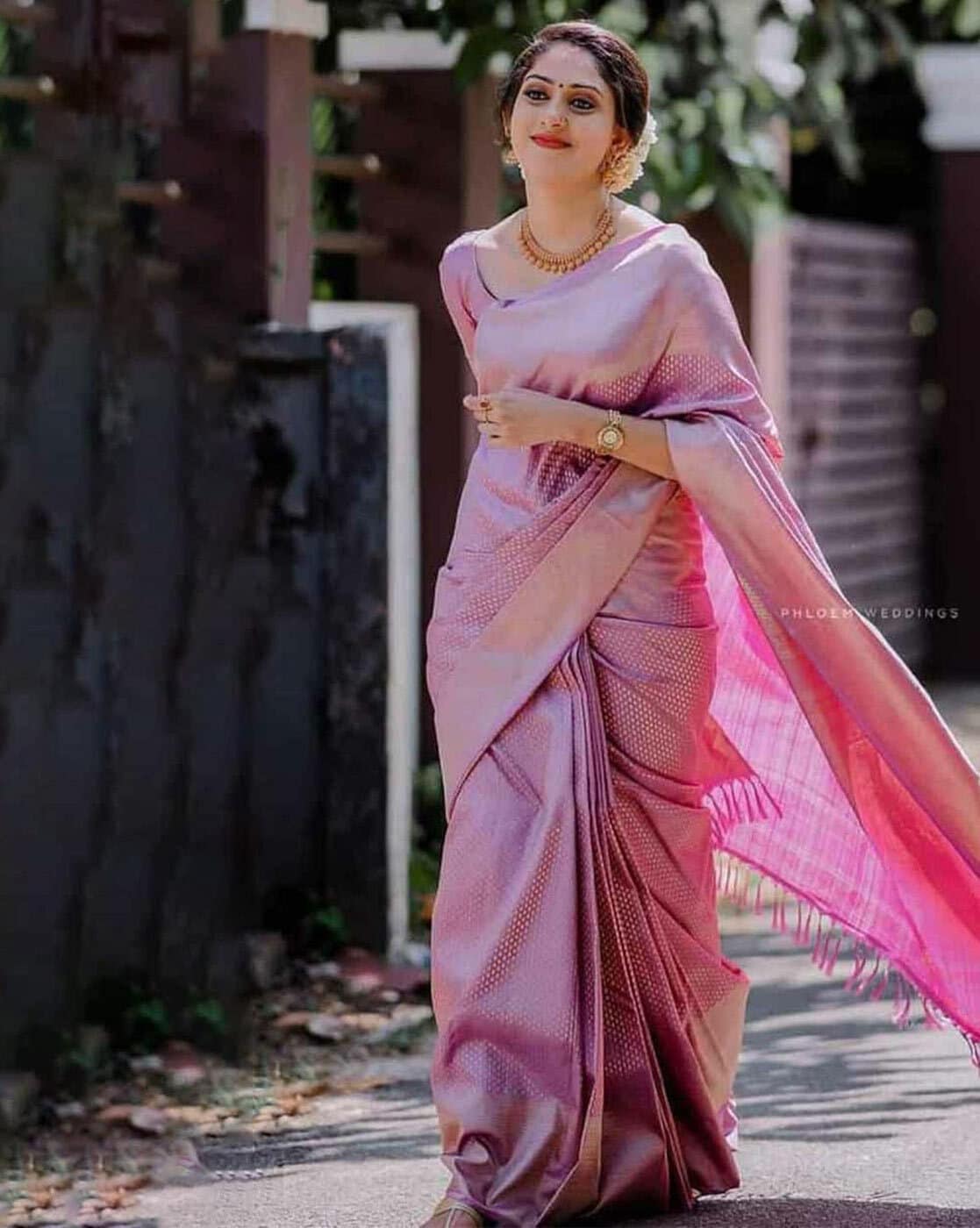 Buy Pink Sarees for Women by Marziyaa Online | Ajio.com