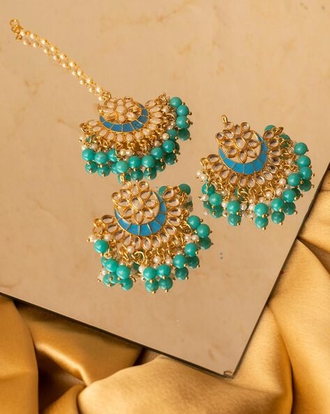 Buy Carved Green Stone Necklace, Earrings And Mangtika Set Edged In  Swarovski And Kundan