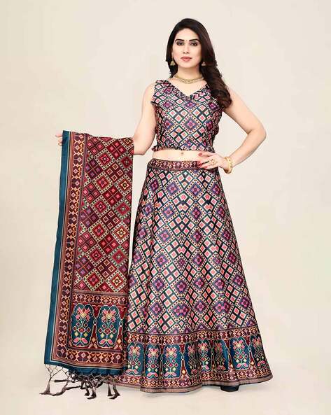 Pastel Green Cold Shoulder Crop Top And Lehenga at Rs 25200 in Delhi | ID:  14621042391