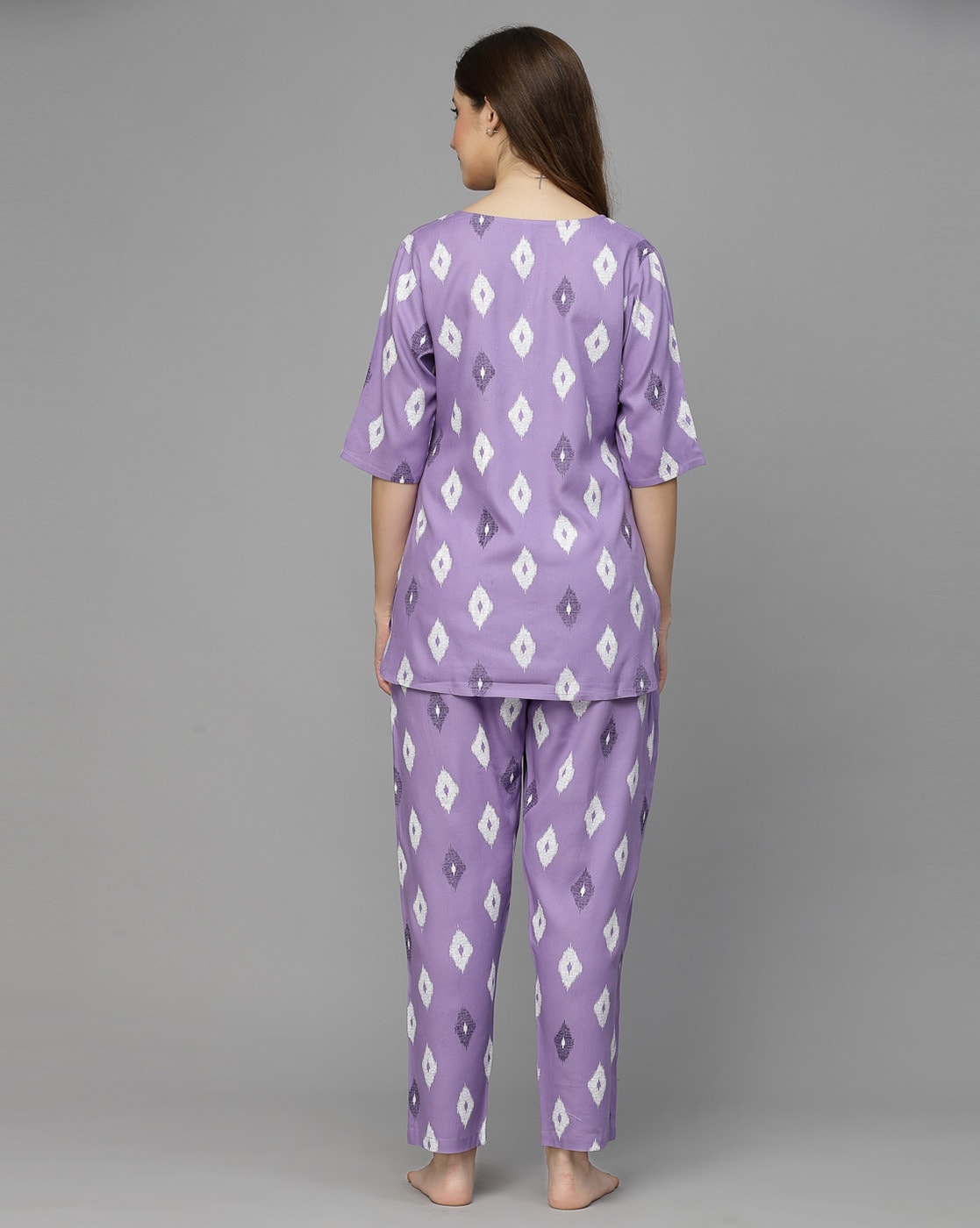 Renewold Lightweight Purple Pjs for Women Moon Stars Graphic Button-Down  Pajama Shirt Set of 2 Thermal Loungewear Casual Sweatsuit Soft Round Neck